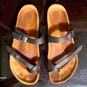 Women’s Birkenstock’s size 40